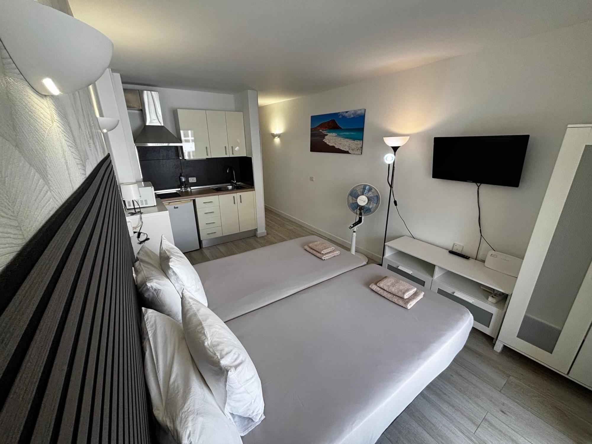 Cozy Studio In Los Cristianos Beach Free Wifi Арона Экстерьер фото